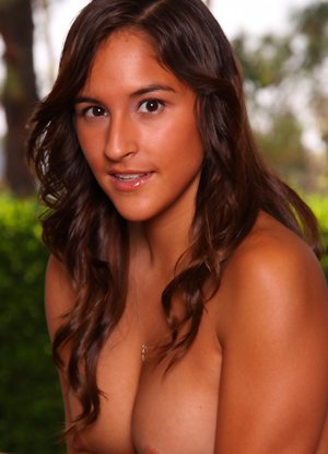 Matts Models are excited to present you with a photo gallery showcasing Mimi has a sexy form