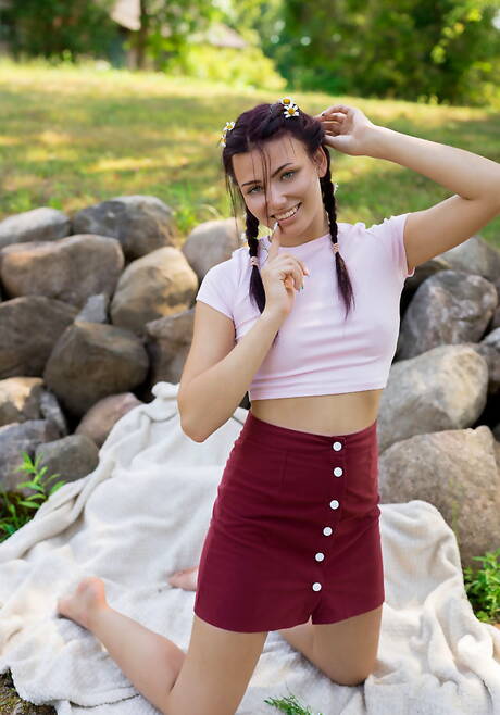 Met Art pleased to share with you xxx picture gallery with Nana exhibit perfect form